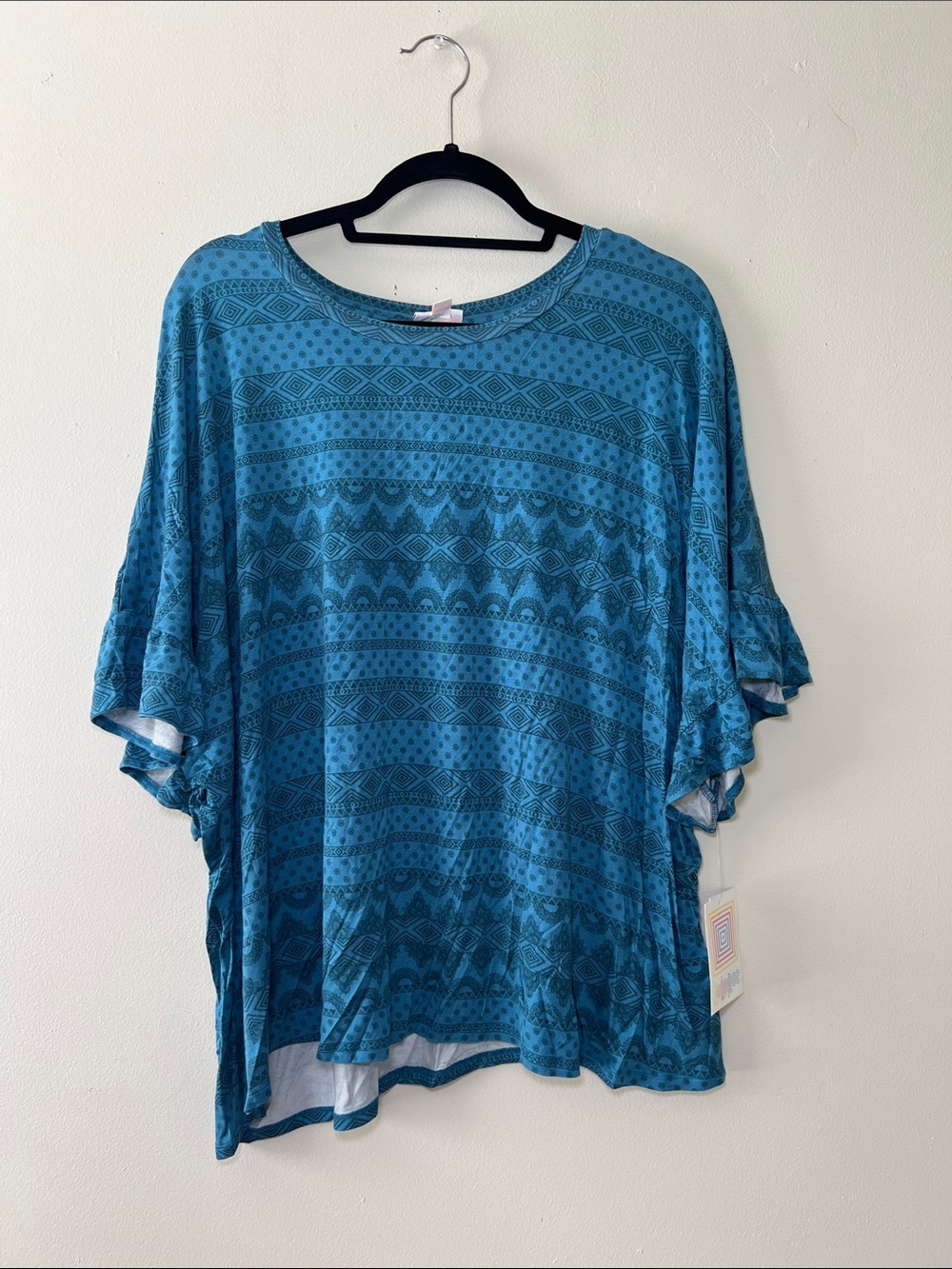 LuLaRoe Dahl Teal Patterned Crop Top